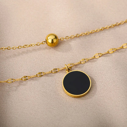 Black Round Pendant Necklaces